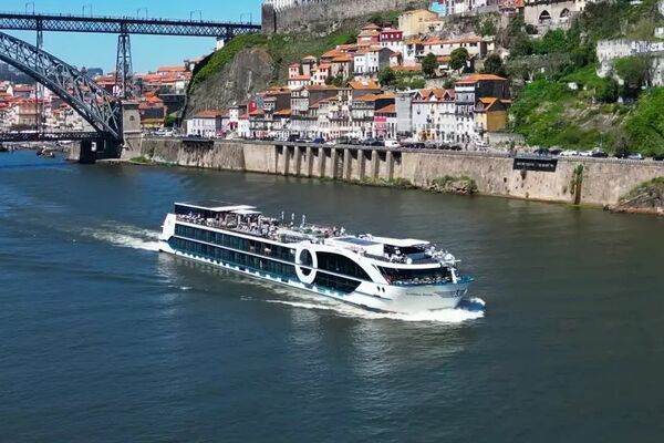 Riviera River Cruises - MS Oscar Wilde
