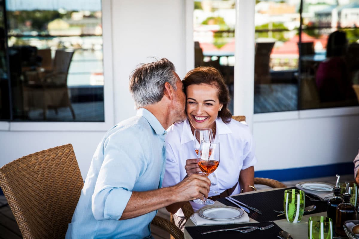 Lifestyle, culinary experience, partner, couple, glass of wine