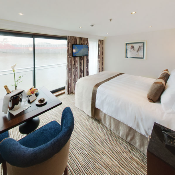 Category 6 stateroom